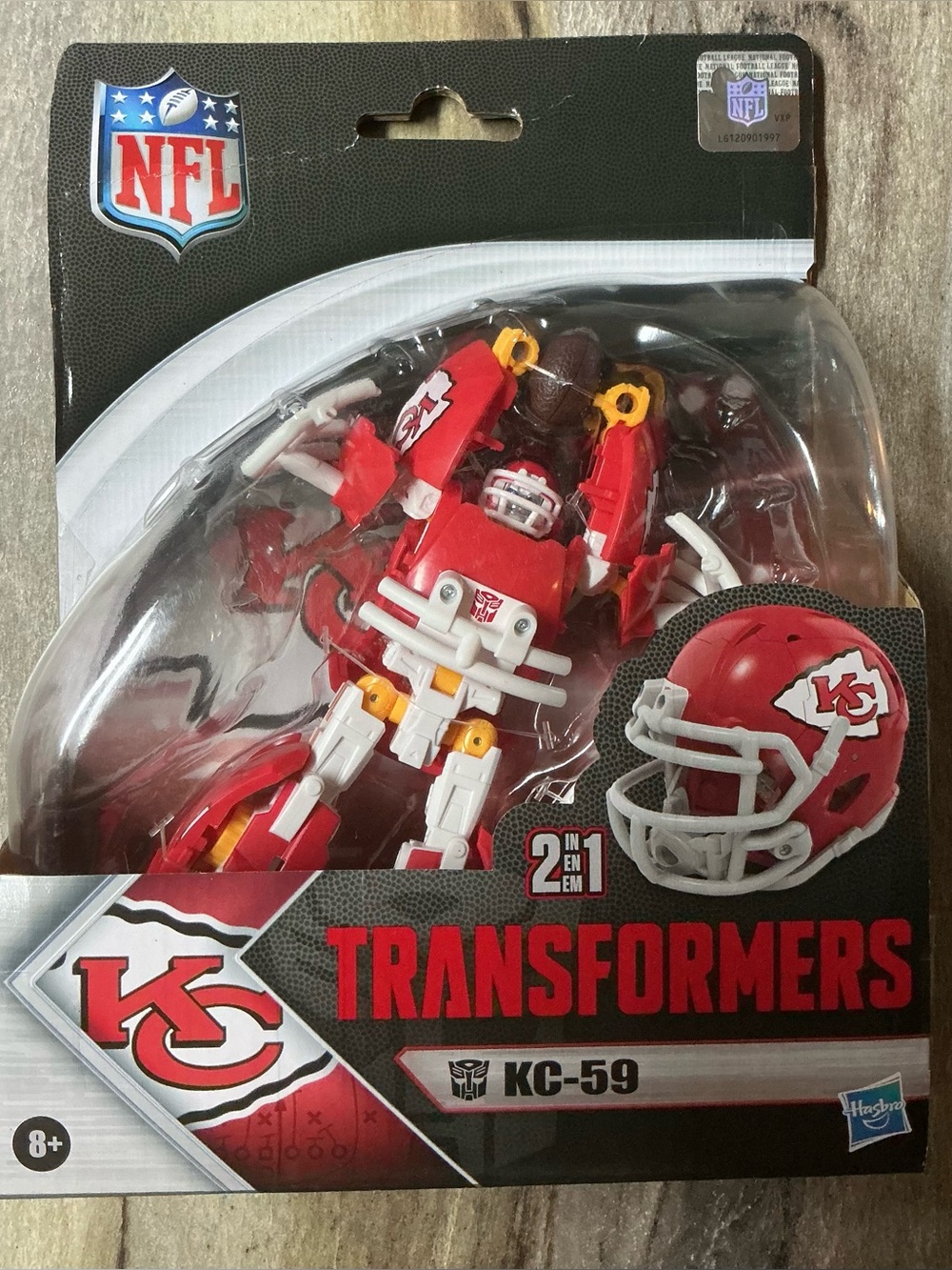 Transformers NFL KC-59/ represents the Kansas City Chiefs